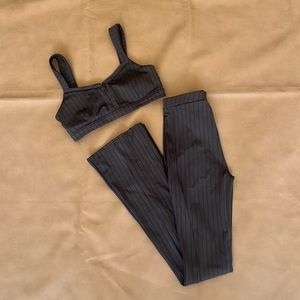Alo Yoga Set top size M Pants size Small